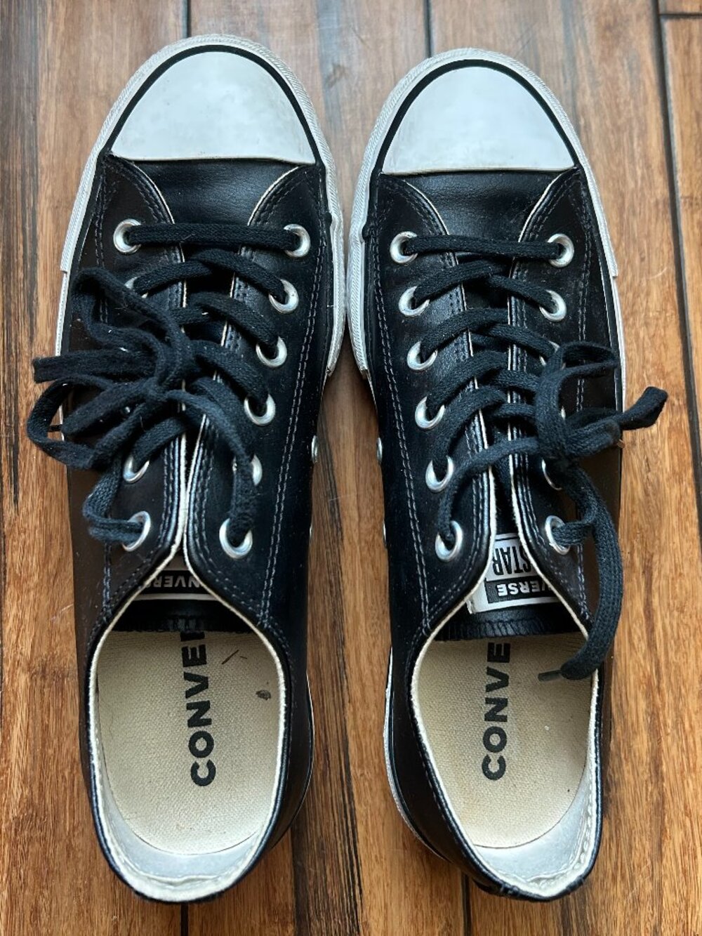 Low Top Converse Black leather platform W 8.5